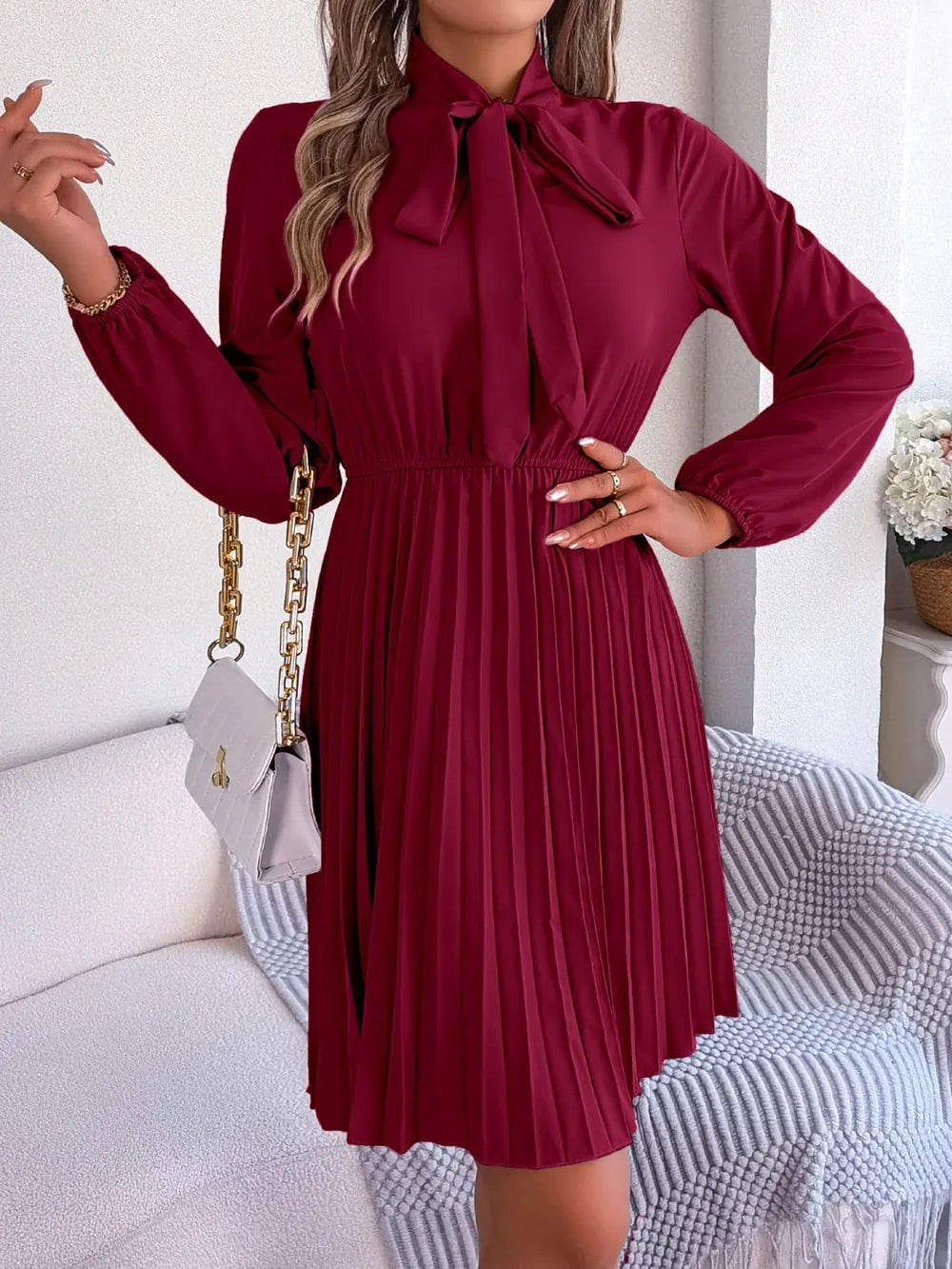 Spring and summer temperament tied waist long sleeved pleated skirt