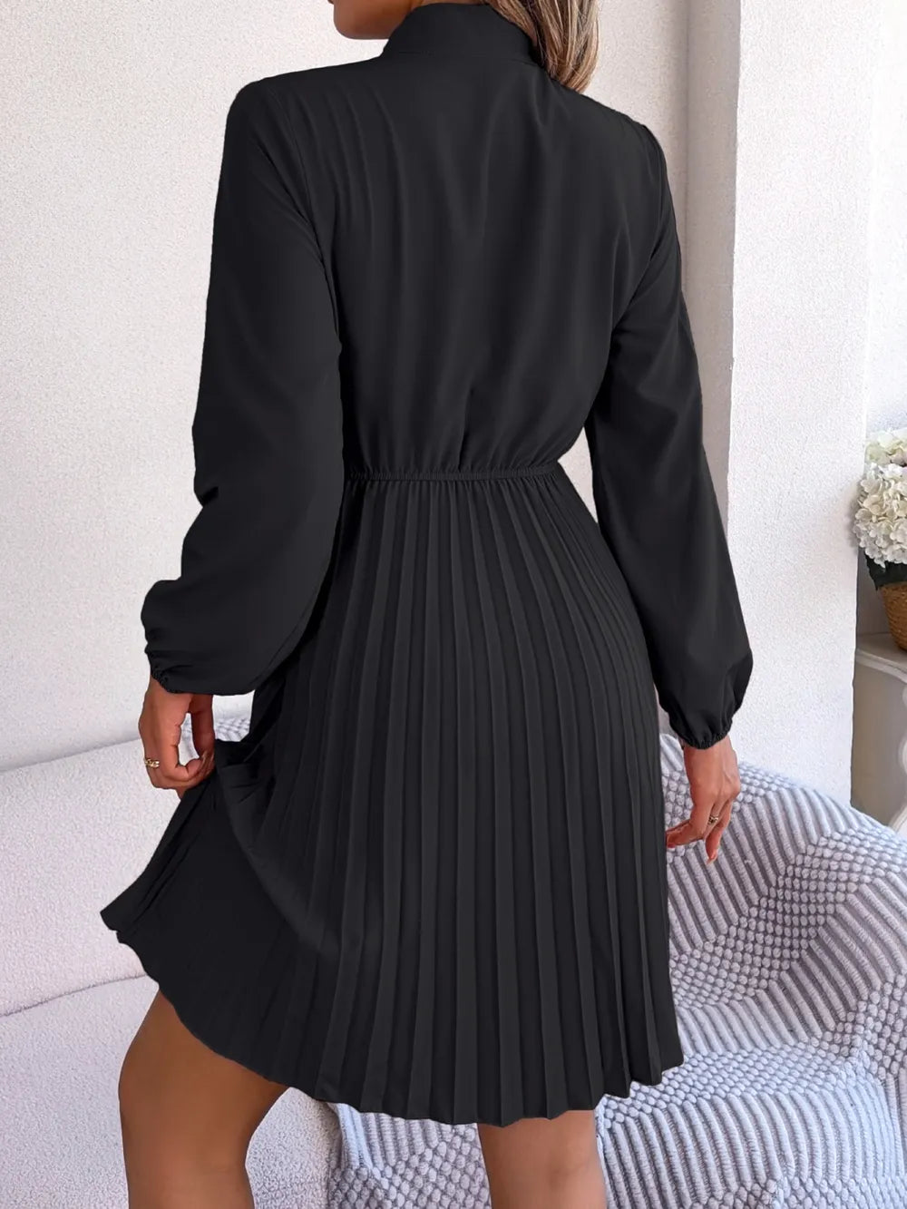 Spring and summer temperament tied waist long sleeved pleated skirt
