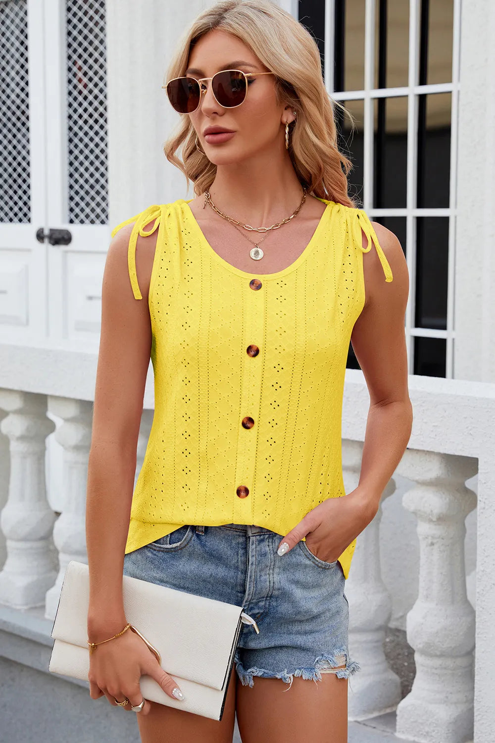 Solid color round neck button drawstring loose vest
