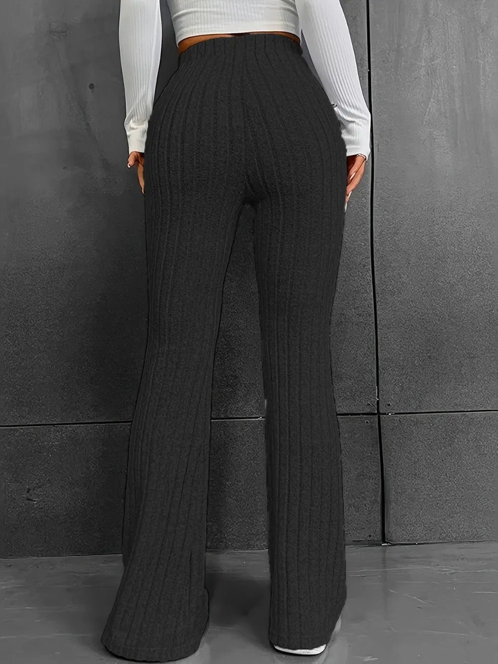Fashionable and casual solid color micro flared high waisted pants for women